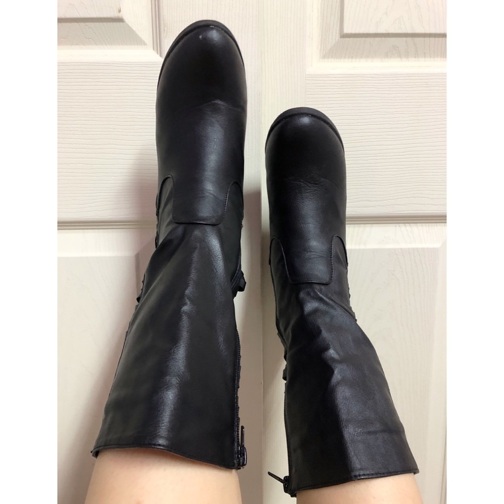Slit Leather Boots